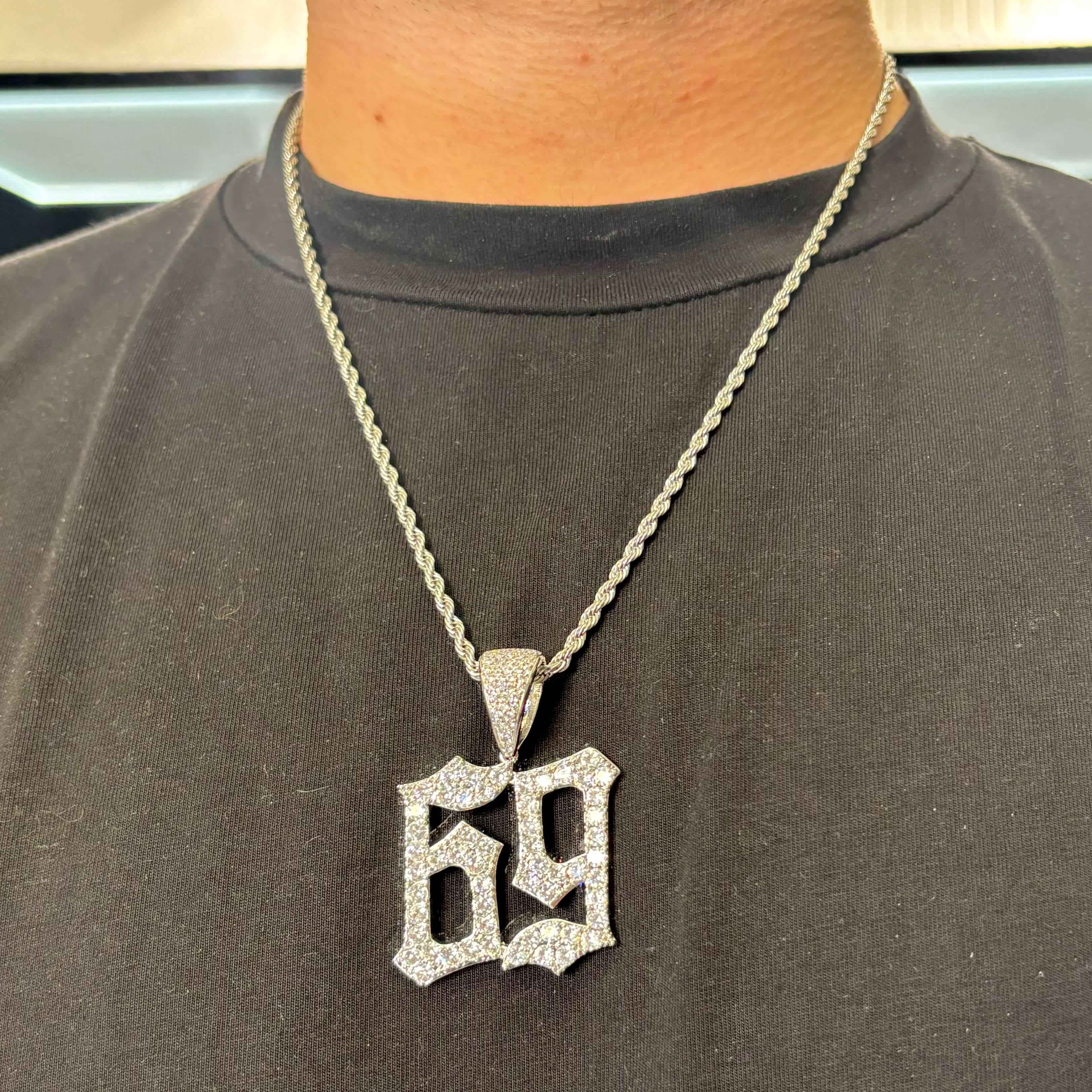 Ciondolo 69 Argento - Preziosi Milano