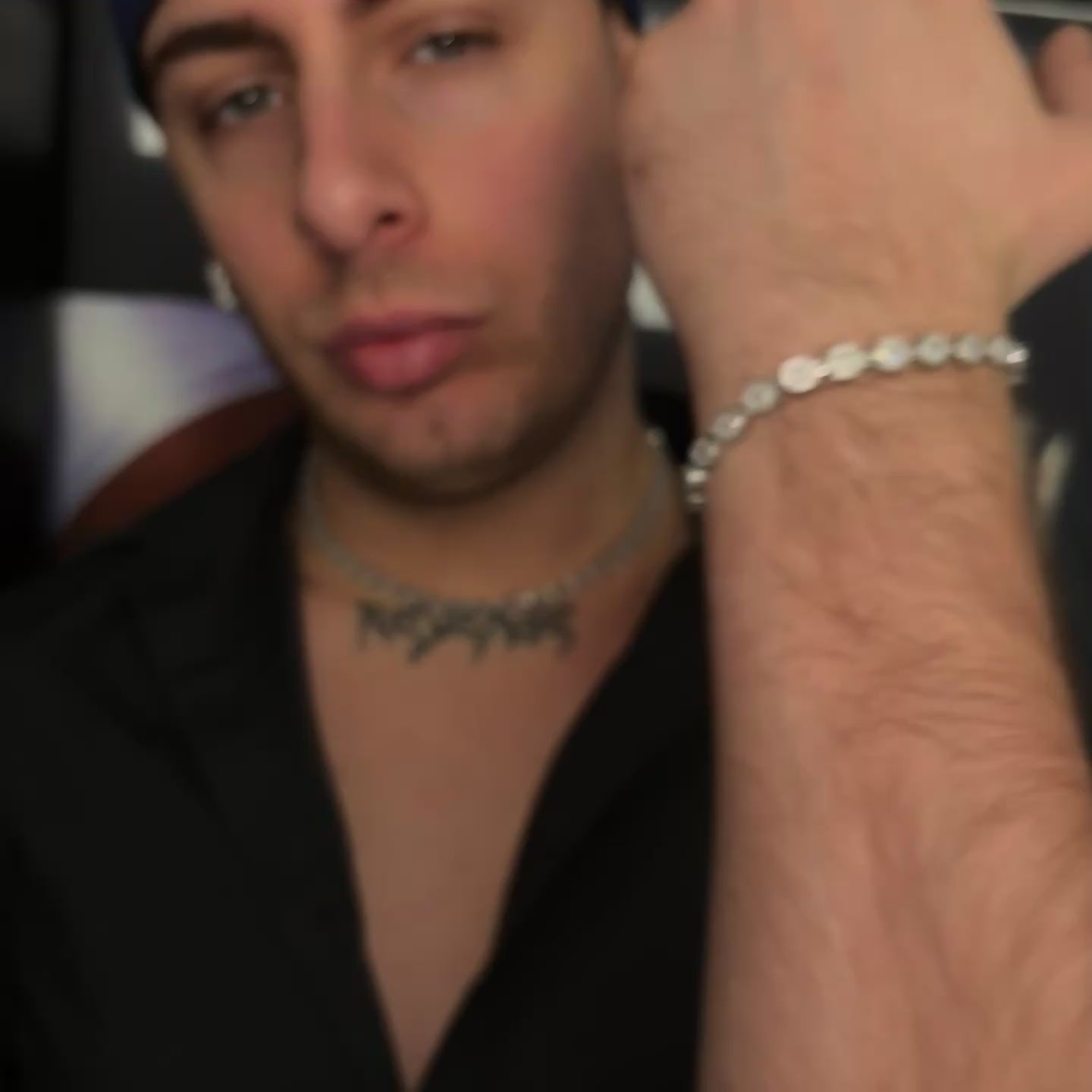 Pulsera de acero inoxidable plateado