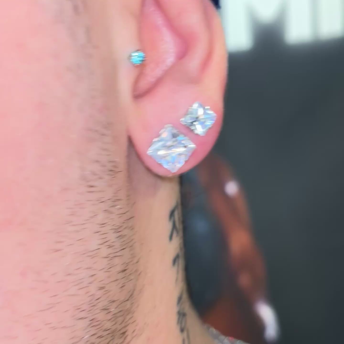 Orecchini Punto Luce Quadrati