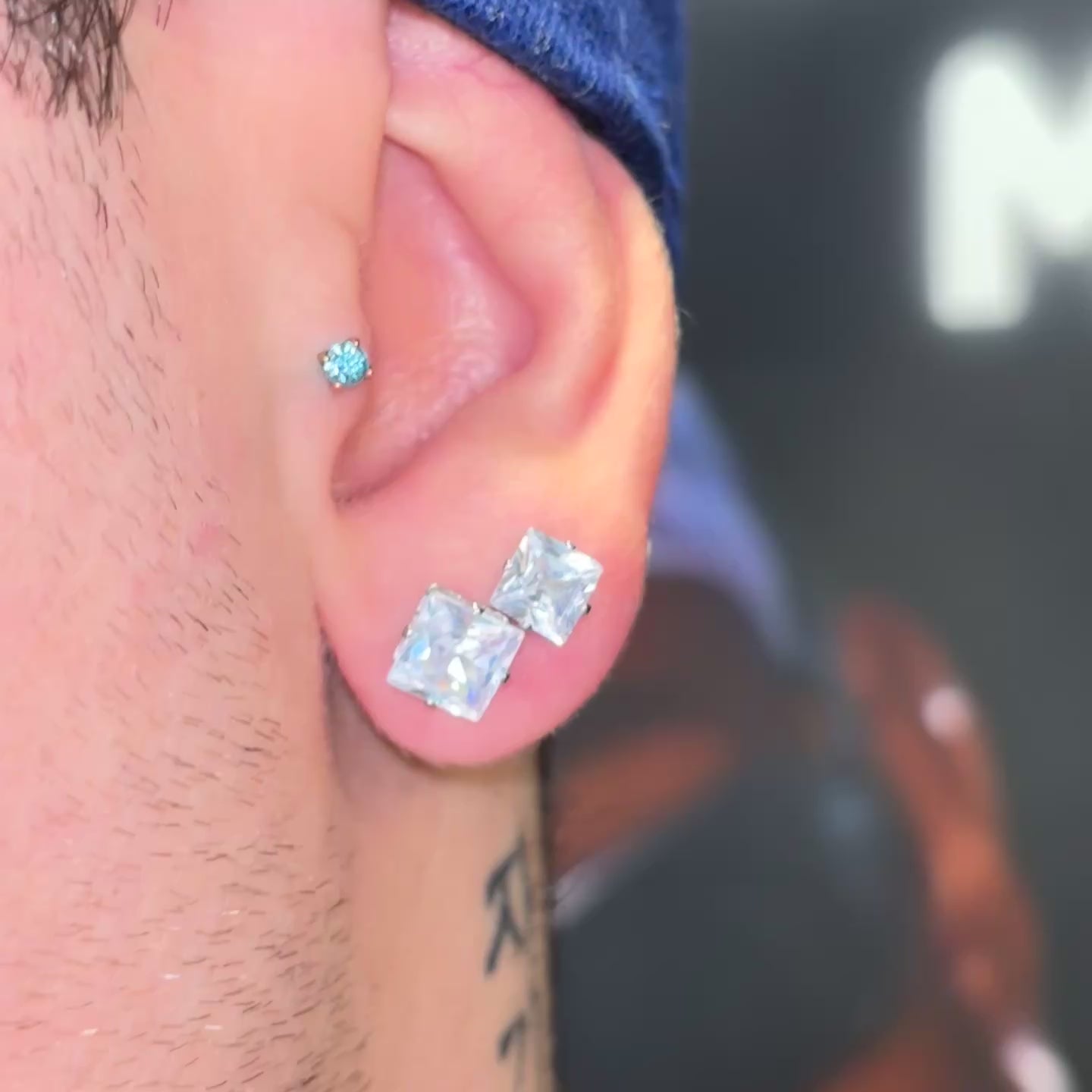 Orecchini Punto Luce Quadrati