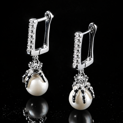 Orecchini Brillante Mano Di Perla